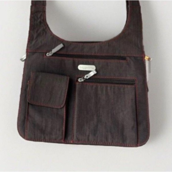 Like new Baggalini Messenger Jetsetter slim Crossbody - Picture 2 of 16